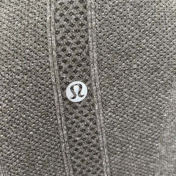 Lululemon Swiftly Tech 1/2 Zip Heather Olive Green Size 8 - Picture 5 of 6